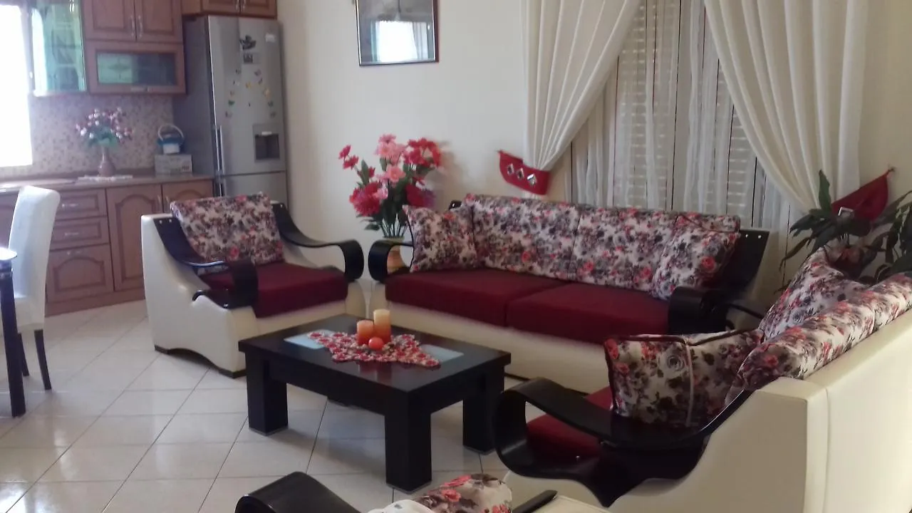 Vila Florand Sela Εξαμίλιο