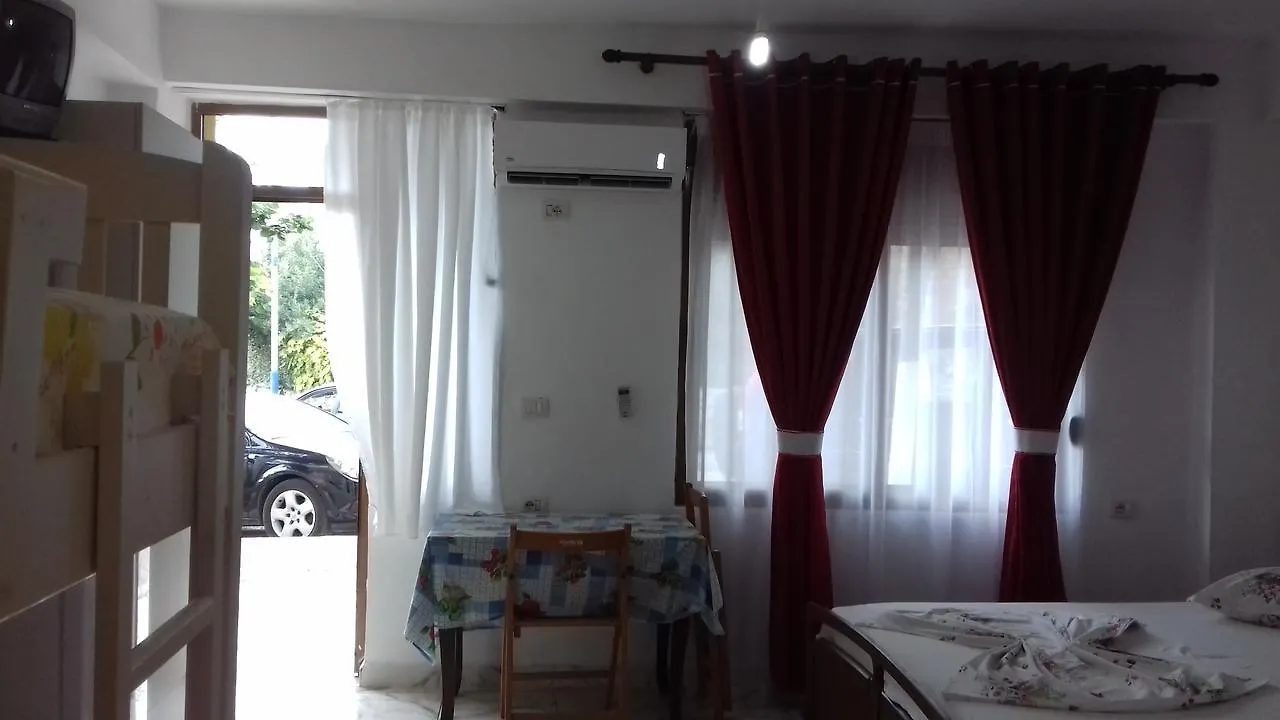 Vila Florand Sela Εξαμίλιο